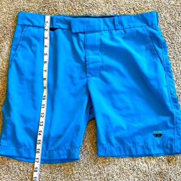 Diesel beachwear peacock blue lightweight swim trunks. Men's size 30 - Picture 12 of 14